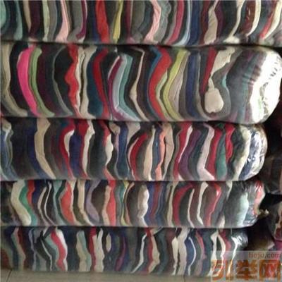 解锁外贸服装库存宝藏 春夏批发与四季经营的机遇与策略